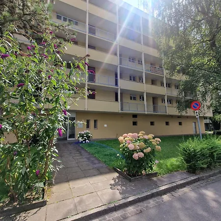 Doppelzimmer In Der Naehe Des Flusses Und Stadions Kwatera prywatna Bazylea